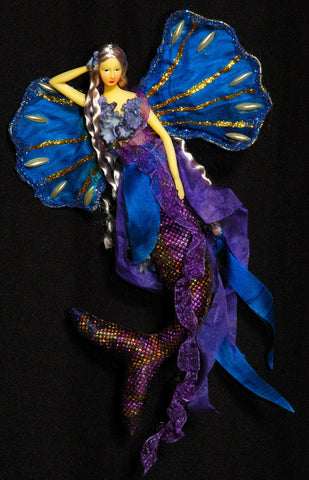 BLUE/PURPLE Mermaid Tail Doll Clam Shell Wing